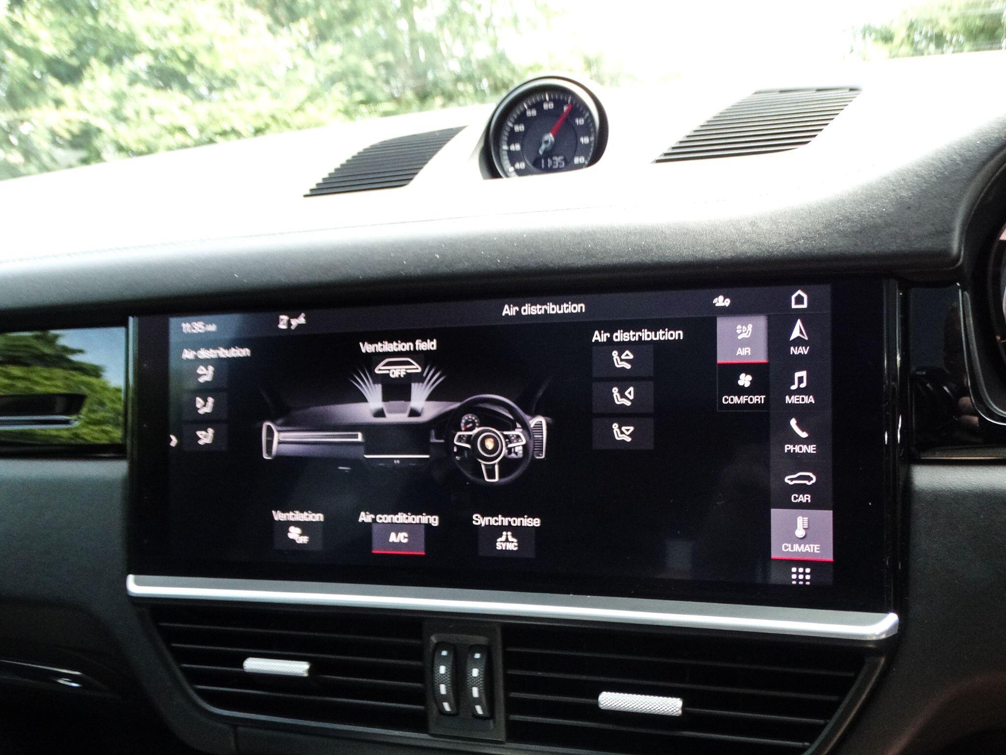 Porsche Cayenne 2.9T V6 S TiptronicS 4WD Euro 6 (s/s) 5dr — photo 31