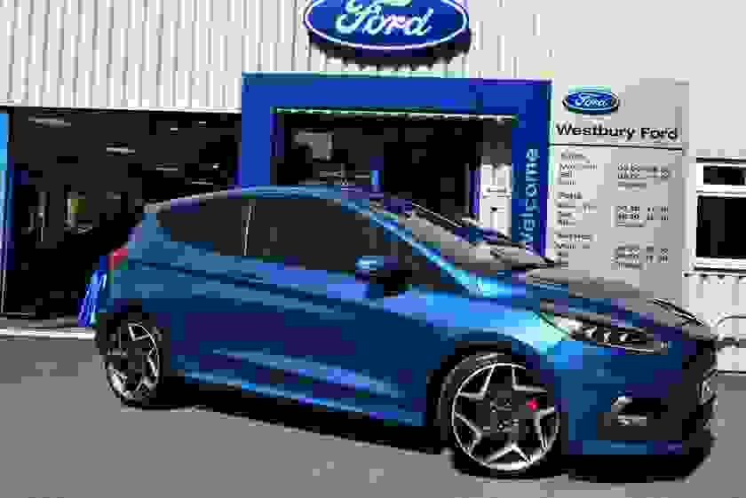 Ford Fiesta Photo at-0c78f67bd87d432b83520ca5c6f31c6e.jpg