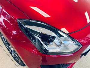 Suzuki Swift Photo 12