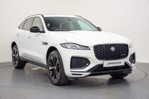 Jaguar F-PACE Photo at-0c8a13e351304ff8bf36c5122d8ddc74.jpg