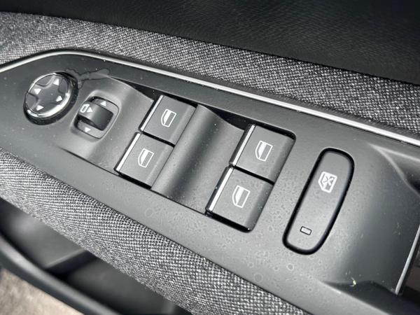 Used Peugeot 3008 EO23FKW 21
