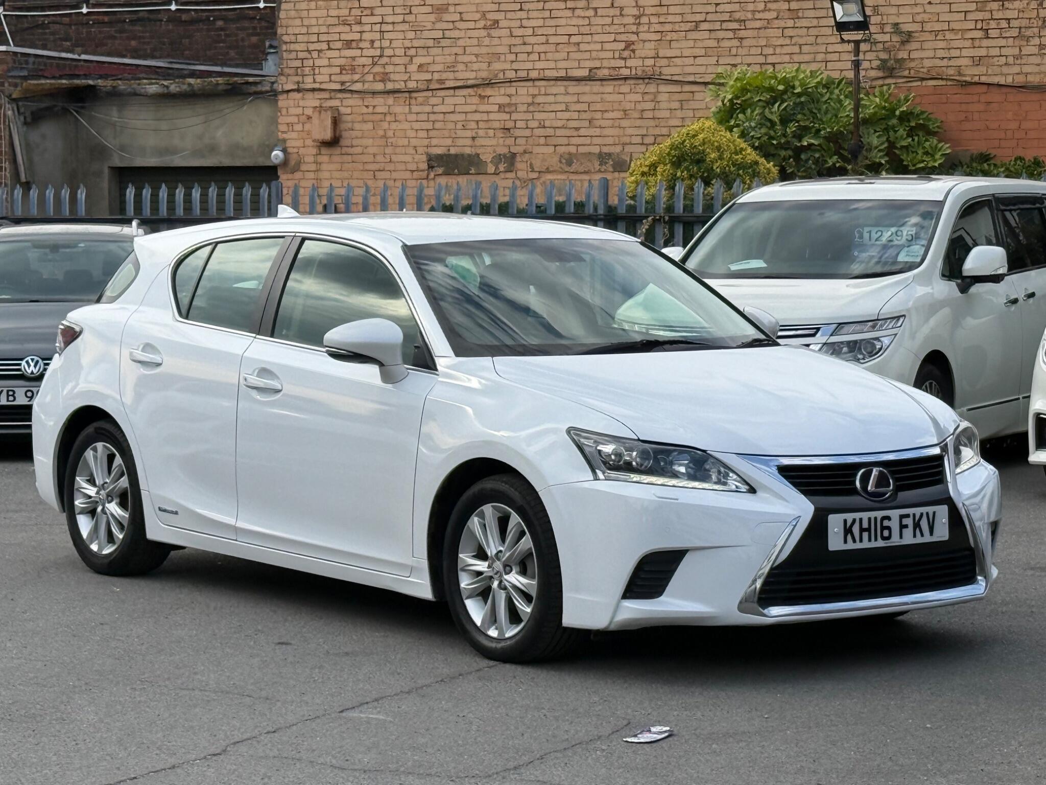 LEXUS CT 1.8 200H ADVANCE HATCHBACK 5DR PETROL HYBRID CVT EURO 6 S S...