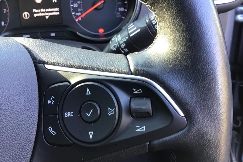 Used Vauxhall Crossland PJ72MJO 48