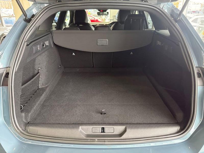 Used Peugeot E-308 SW 202602109822589 19