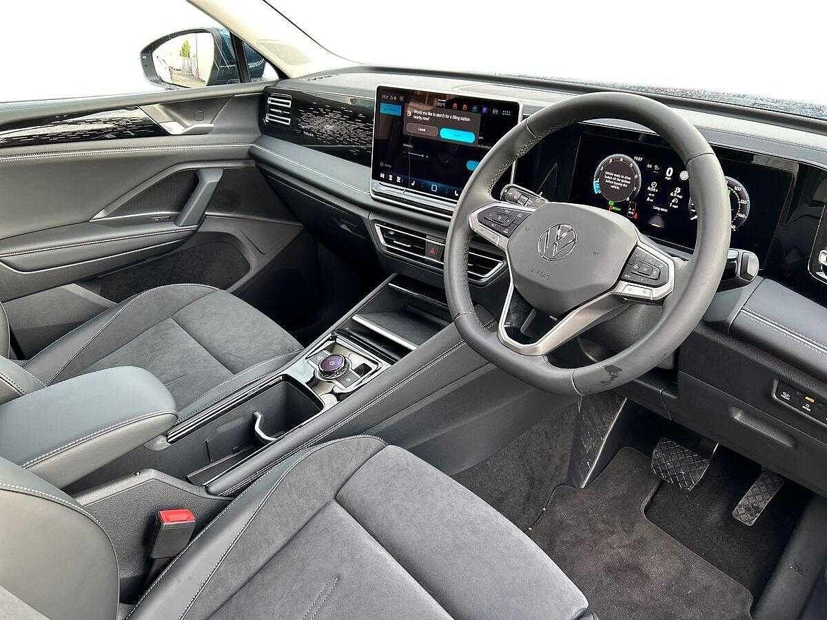 Volkswagen Tiguan Photo at-0d508d2d34d74b64853f35b0548ec3f7.jpg