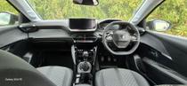 Peugeot 208 Photo 8