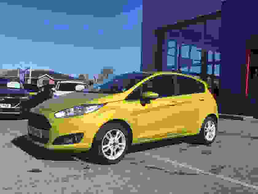 Ford Fiesta Photo at-0d733e01634e40e09ae78851b399023c.jpg