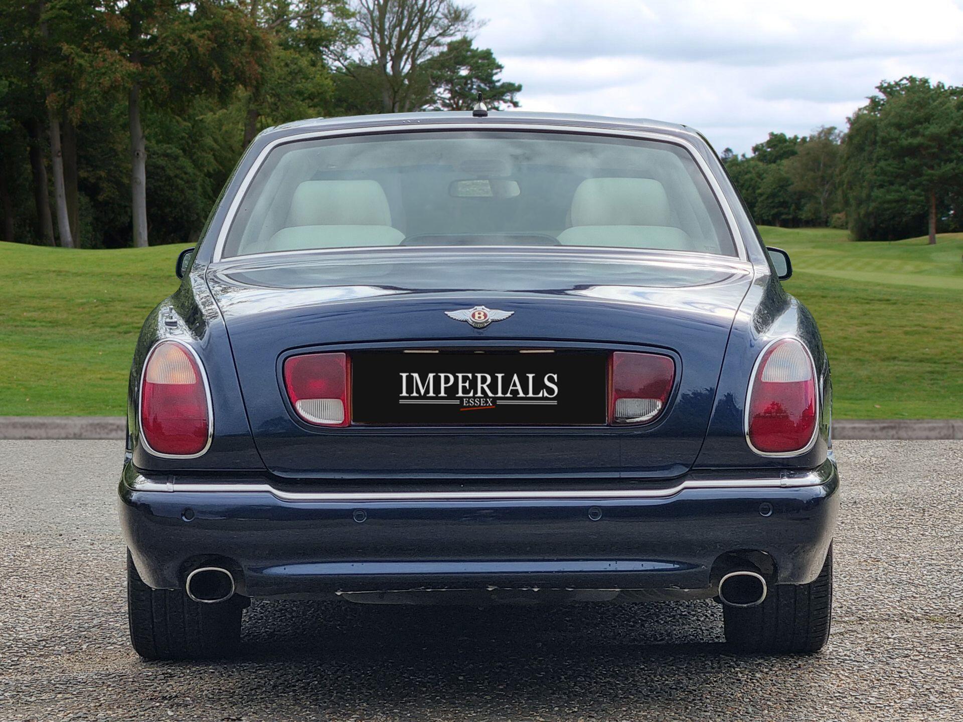 Bentley Arnage 6.8 R Saloon 4dr Petrol Automatic (495 g/km, 400 bhp) — photo 10