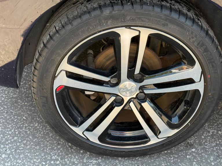 Used Peugeot 208 HJ17ETK 19