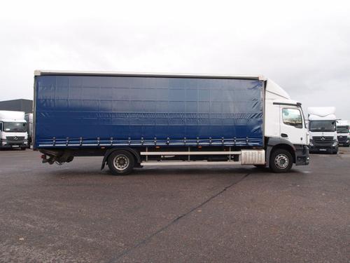 Mercedes-Benz Actros Photo at-0d823d4d994e475388d694f0797d49f1.jpg