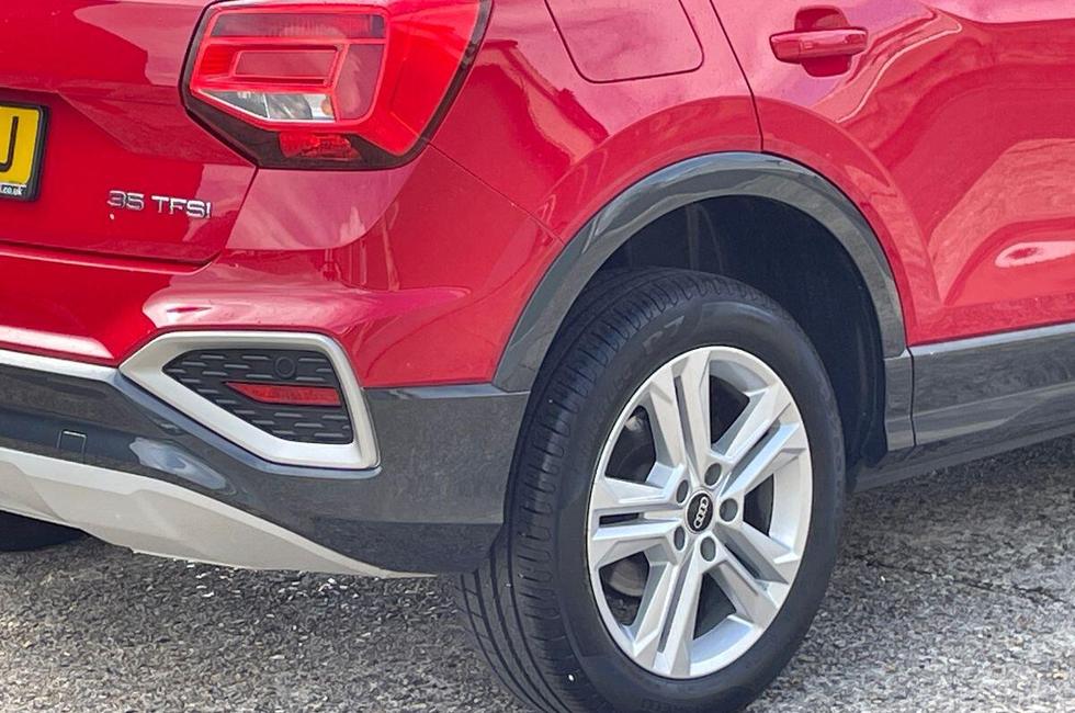 Audi Q2 Photo at-0d887e117bf048c59e52f2adf62aa6ce.jpg