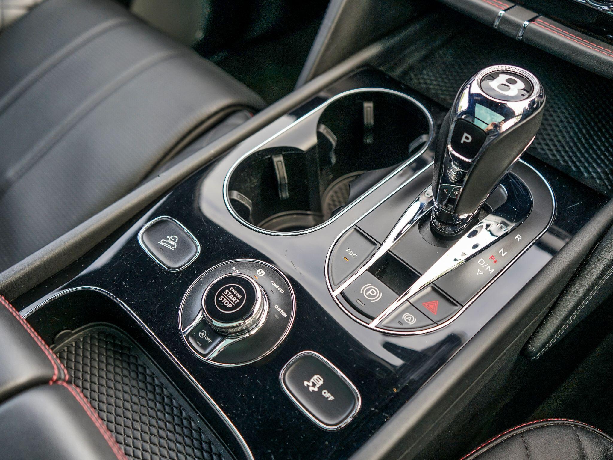Bentley Bentayga 4.0 V8 Auto 4WD Euro 6 (s/s) 5dr — photo 36