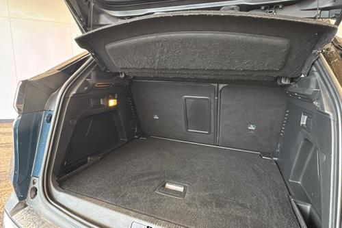 Peugeot 3008 Photo at-0de927fca0264e3f959549265f45fa80.jpg