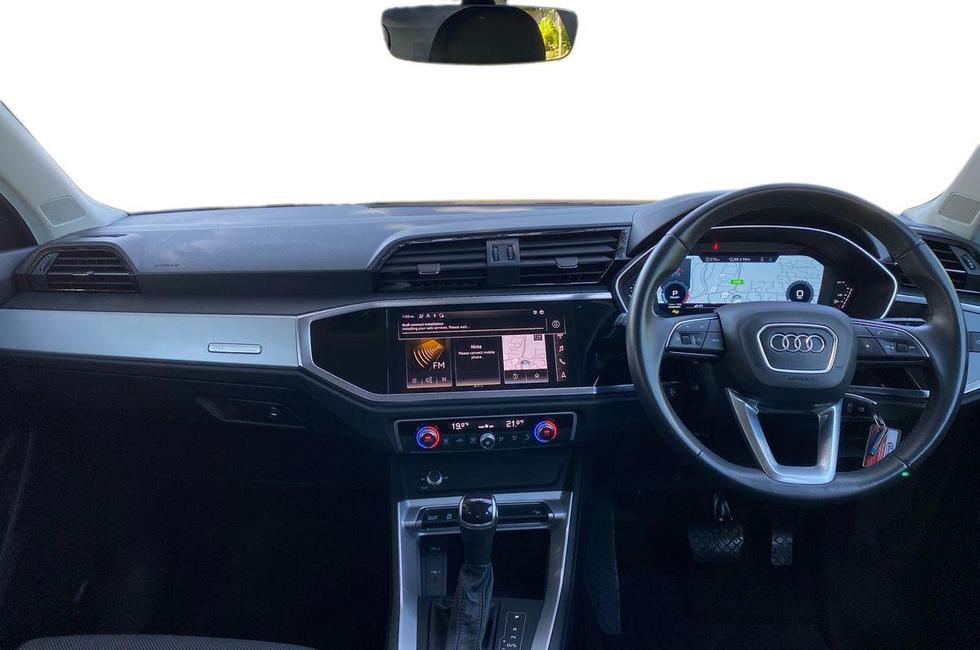Audi Q3 Photo at-0dfc65b4f4924a8aa94f23de73e45a14.jpg