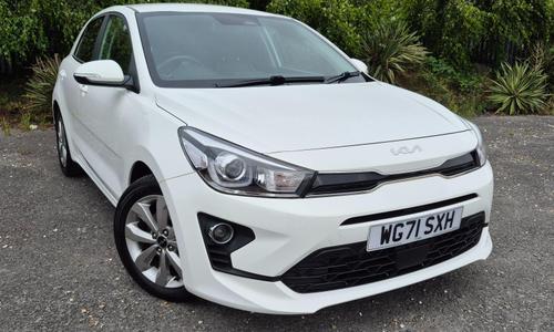 Used 2022 Kia Rio 1.0 T-GDi MHEV 3 Euro 6 (s/s) 5dr White at Staceys Motors