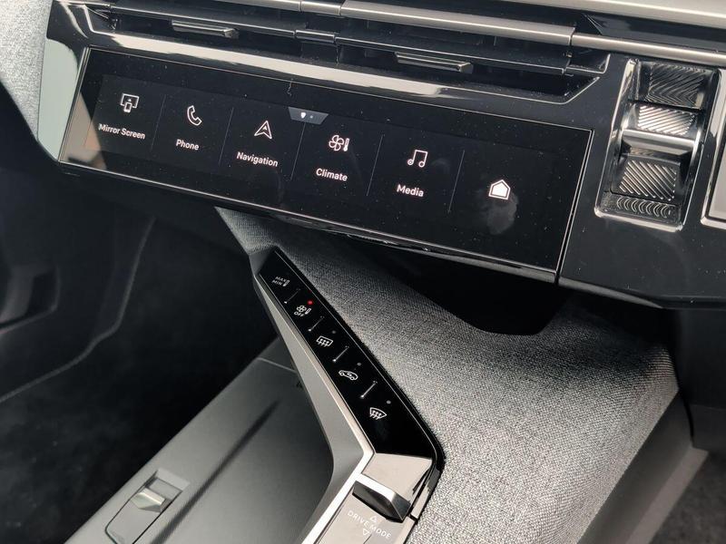 Used Peugeot E-3008 202509256632675 47