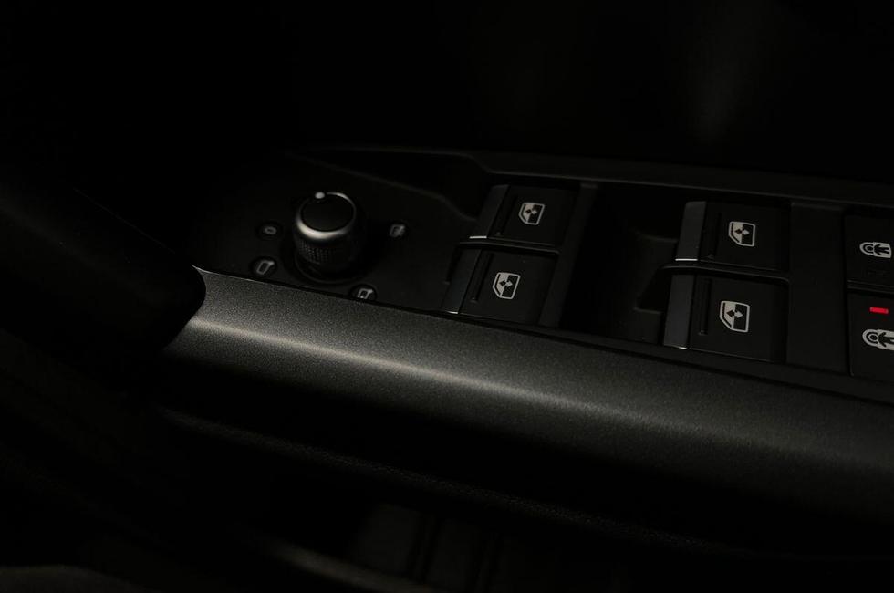 Audi Q3 Photo at-0e6b8891a4c347ab9aabc13394ef1804.jpg