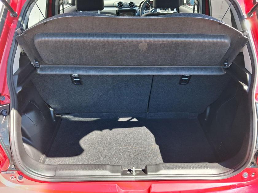 Suzuki Swift Photo at-0ea582e1c62f40919e605c46ee7b4a77.jpg