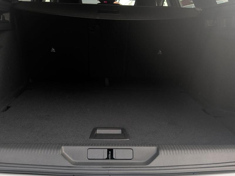 Used Peugeot 308 SW 202601058928729 32