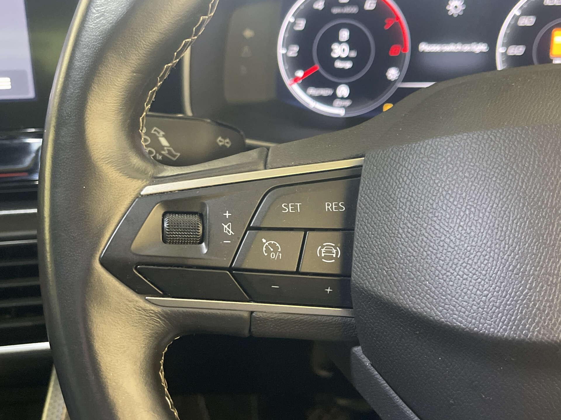 2021 SEAT Leon thumbnail 18