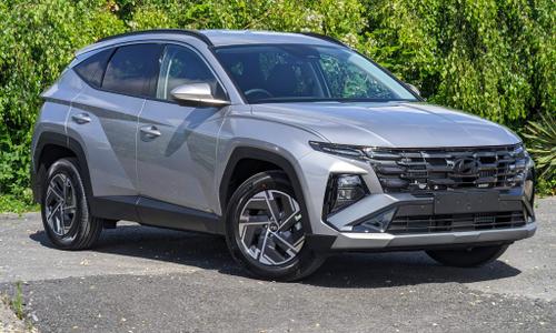 Used 2024 Hyundai TUCSON 1.6 T-GDi MHEV Advance DCT Euro 6 (s/s) 5dr Shimmering Silver at Staceys Motors