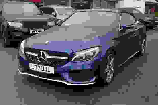Mercedes-Benz C Class Photo at-0f3a901400174242898b49992a334e9f.jpg