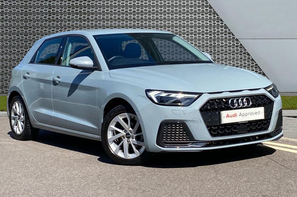 Audi A1 Photo at-0f4d96e73d9e4b678dbb081b56d75360.jpg
