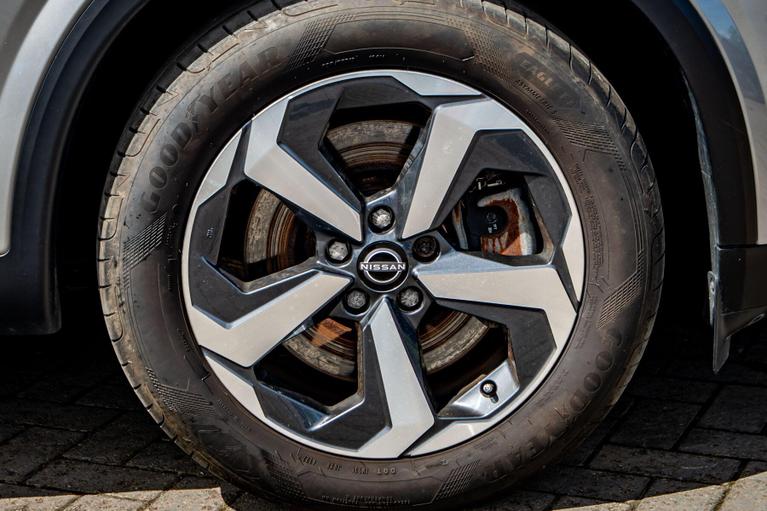 Used Nissan Qashqai BT72ULJ 14