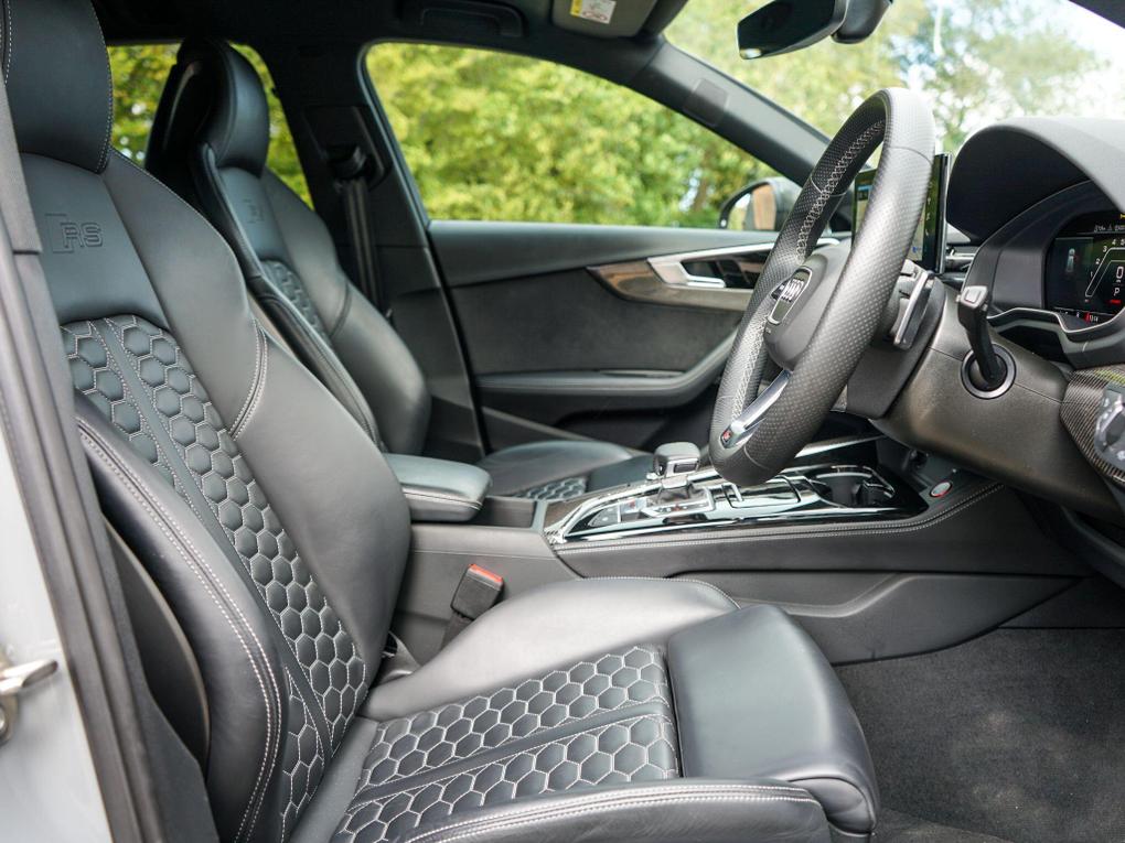 Used Audi RS4 Avant VU22BOF 26