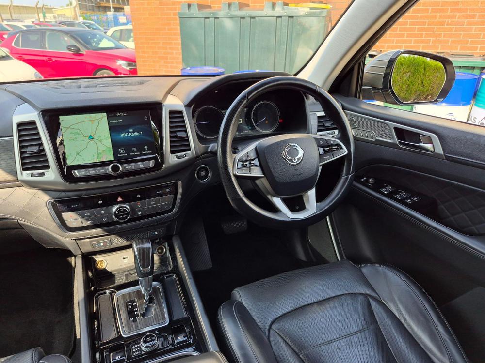 SsangYong Rexton Photo at-0f6ac575133741eba3c1aeb3eae86690.jpg