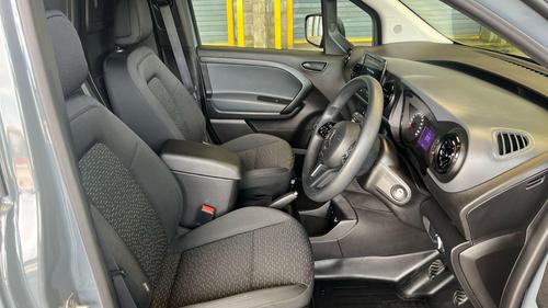 Mercedes-Benz Citan Photo at-0f7abdf0d5c3448fb62db637d3c0e2e3.jpg