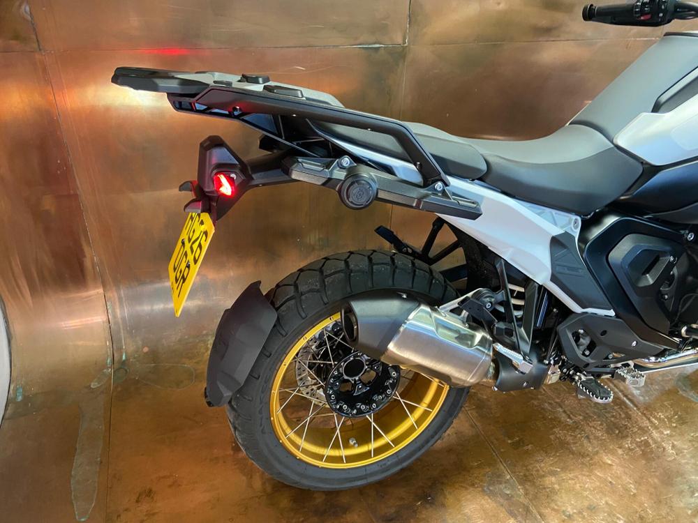 BMW R 1300 GS Photo at-0fbacb90a721445d8abe32d96dd9c209.jpg