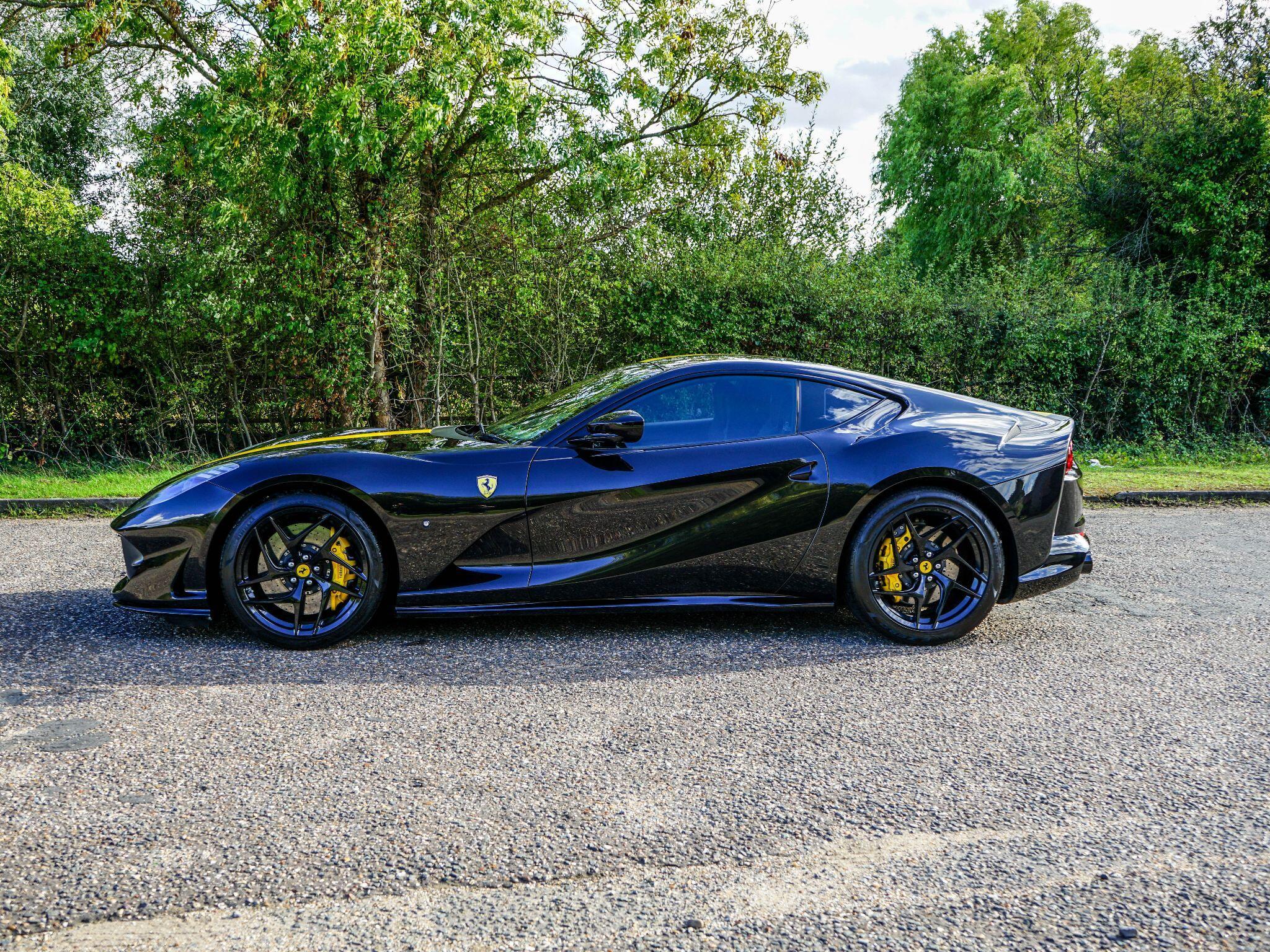 Ferrari 812 Superfast 6.5 V12 F1 DCT Euro 6 (s/s) 2dr — photo 2