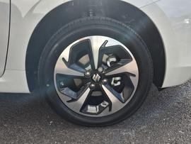 Suzuki Swift Photo 12