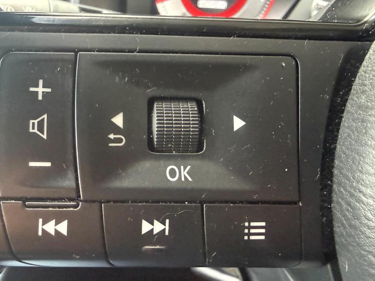 Used Nissan Qashqai KE73UYV 14