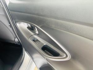 Toyota Yaris Photo 22