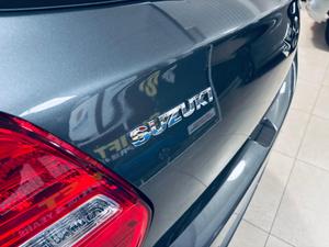 Suzuki Swift Photo 16