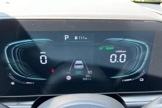 Kia Niro Photo at-1009ed747242410bb4c5850d2b9b5c2e.jpg