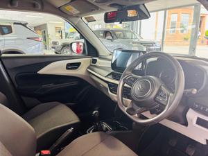 Suzuki Swift Photo 31