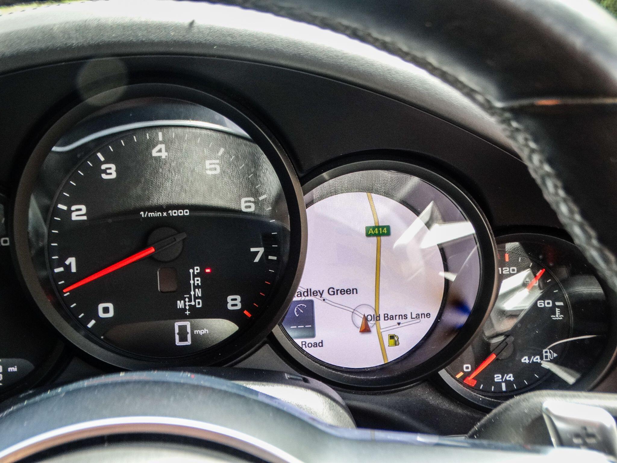 Porsche 911 — photo 21