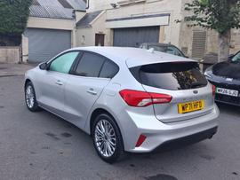 Ford Focus Photo 3