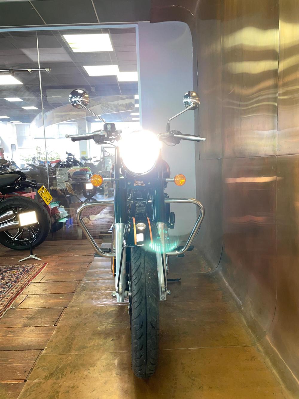 Royal Enfield Classic 350 Photo at-1050391bbef04691947575aff8b22834.jpg