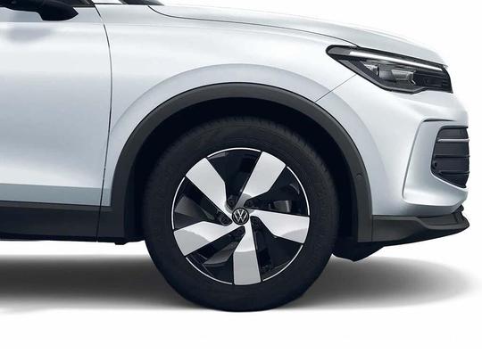 Volkswagen Tiguan Photo at-106311a8d3c746e092071349d7a9e947.jpg