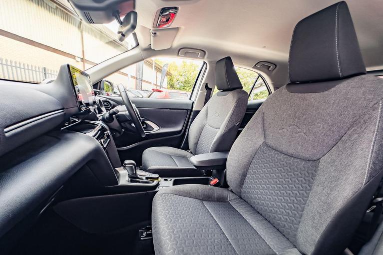 Used Toyota Yaris Cross WN73OMU 27
