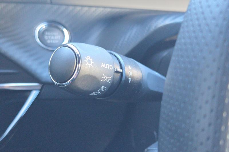 Used Peugeot 2008 FL73OZW 17