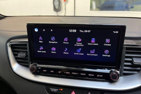 Kia XCeed Photo at-1099dc24cc5d42cd90a71a53cd02bb6f.jpg