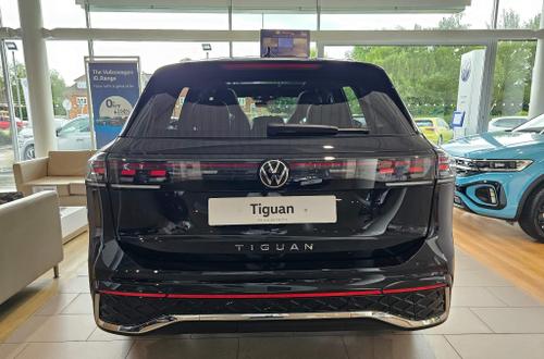Used ~ Volkswagen Tiguan 2.0 TDI R-Line DSG Euro 6 5dr £42,995 10 