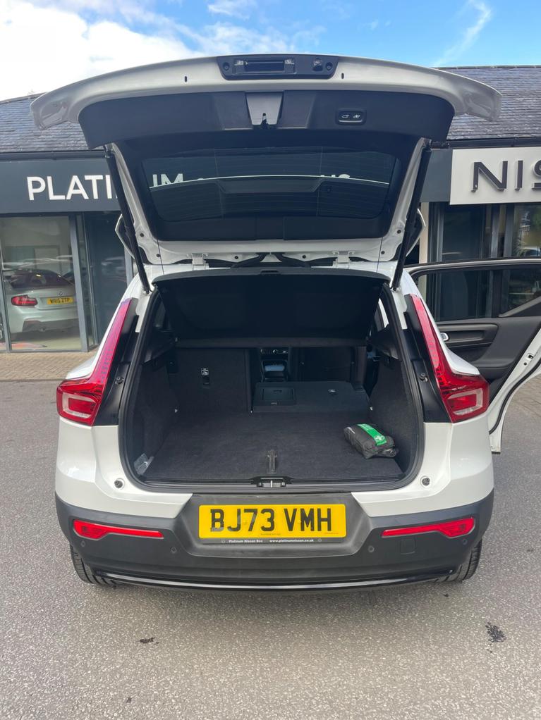 Used Volvo XC40 BJ73VMH 22