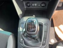 Hyundai KONA Photo 22