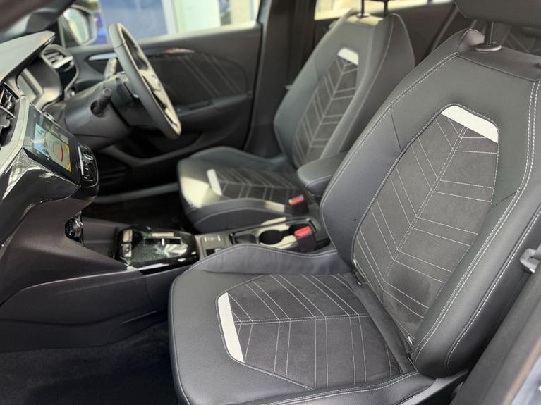 Used Vauxhall Corsa NA25FLG 5